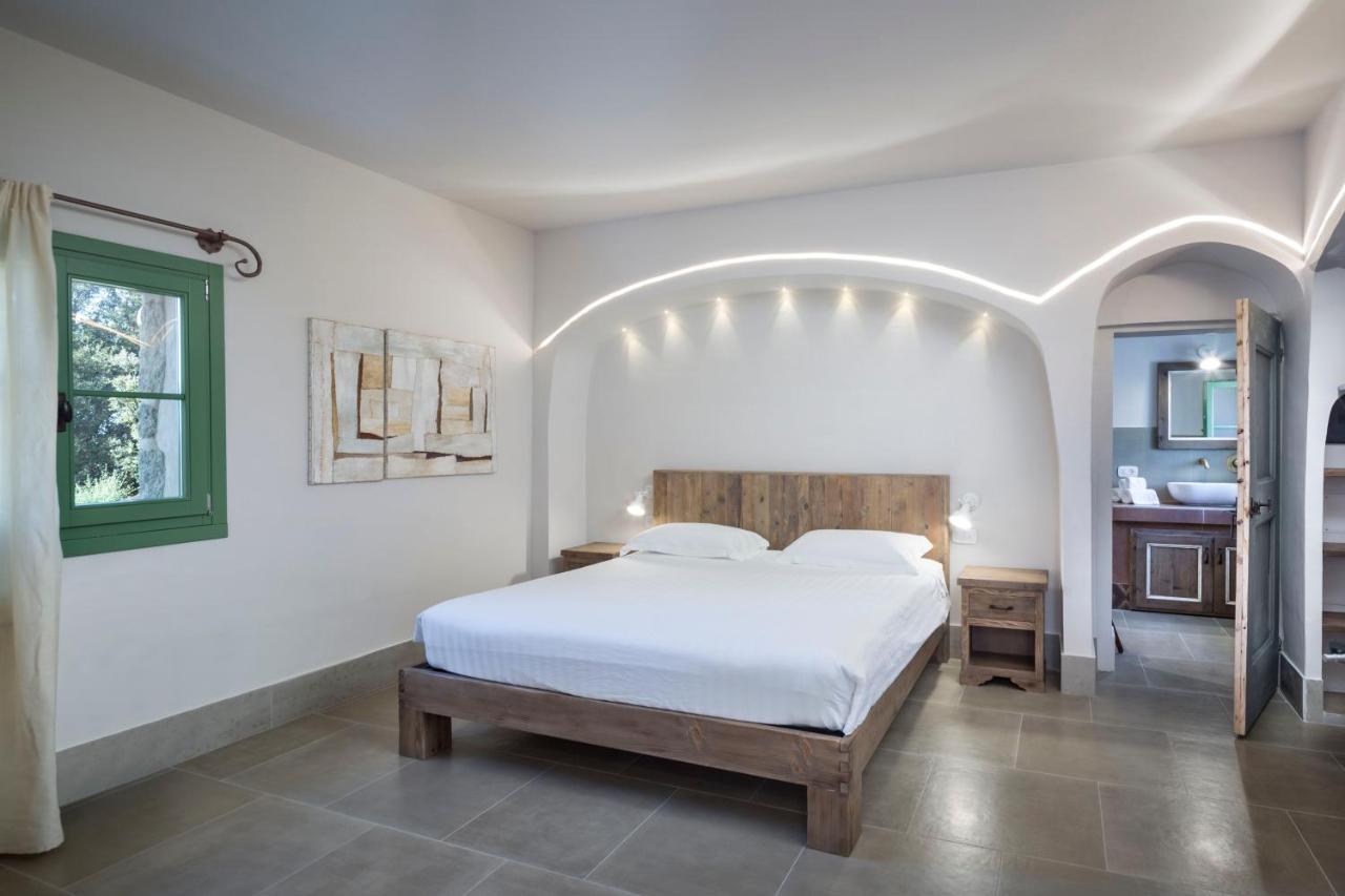 Gallicantu Stazzo Retreat Luogosanto Buitenkant foto
